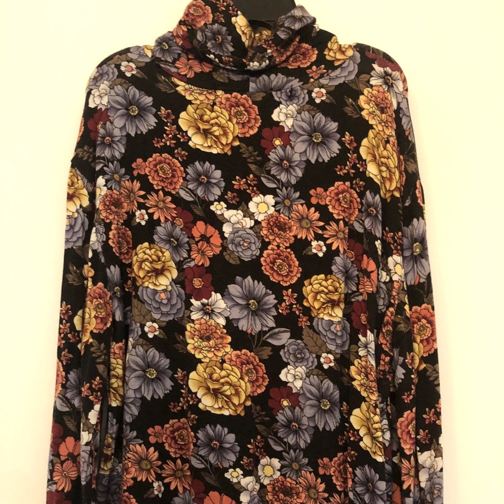 Forever 21 floral dress - size small